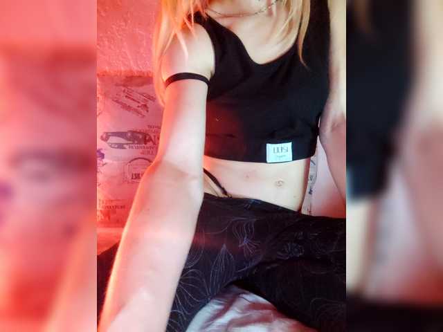marianthelittlebeautycat live webcam show