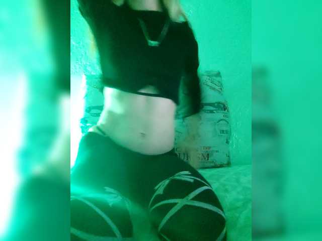 marianthelittlebeautycat live cam on BongaCams
