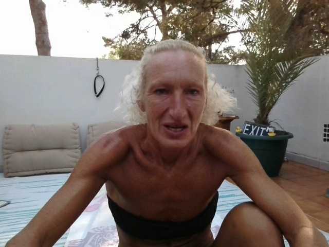 BarbaraKinkyRoom live cam on BongaCams