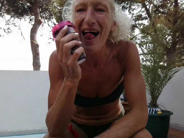 BarbaraKinkyRoom live webcam show