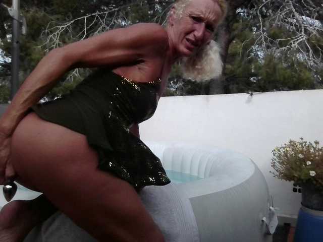BarbaraKinkyRoom live cam on BongaCams
