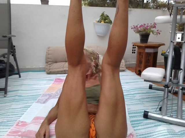 BarbaraKinkyRoom live cam on BongaCams