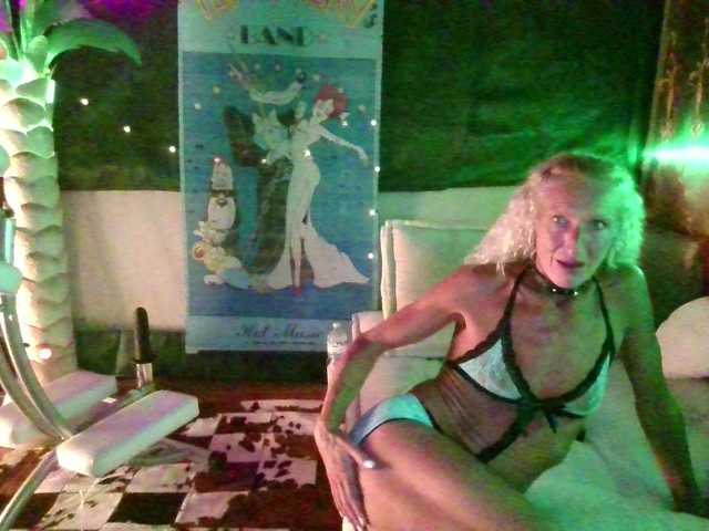 BarbaraKinkyRoom live cam on BongaCams