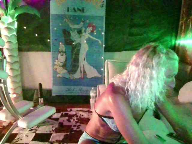 BarbaraKinkyRoom webcam