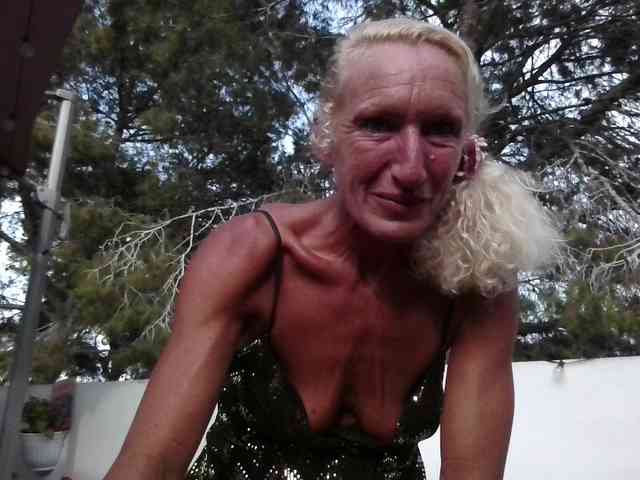 BarbaraKinkyRoom webcam