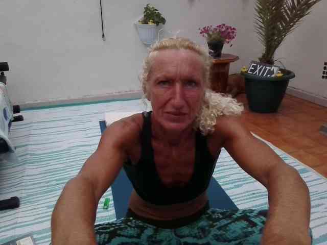 BarbaraKinkyRoom webcam