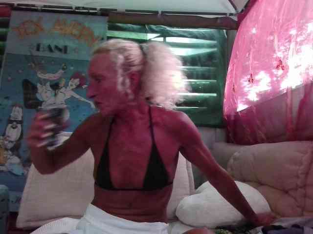 BarbaraKinkyRoom webcam