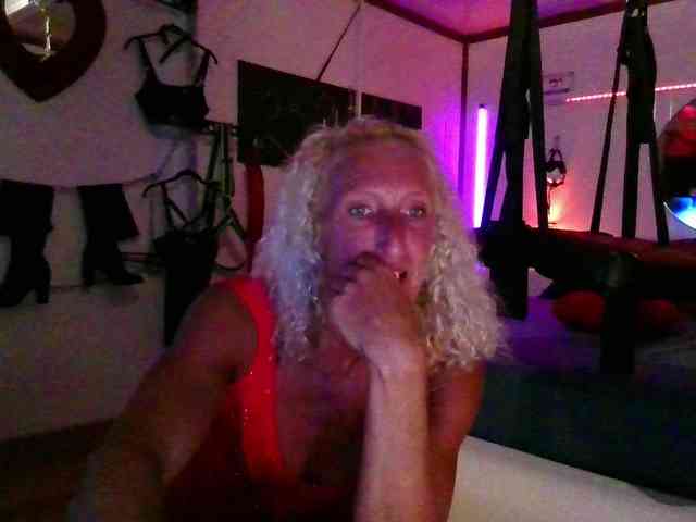 BarbaraKinkyRoom webcam
