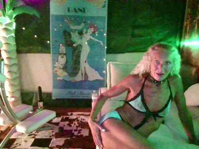 BarbaraKinkyRoom webcam