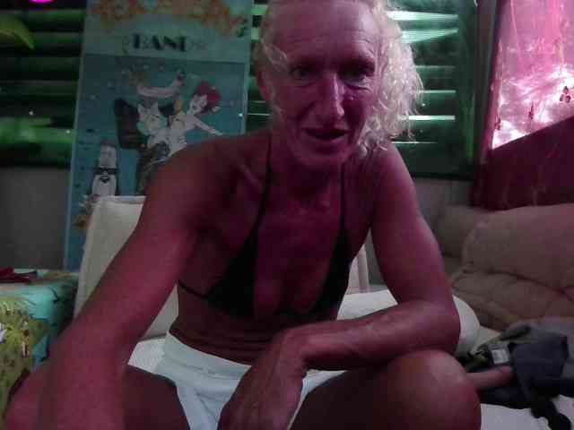 BarbaraKinkyRoom webcam