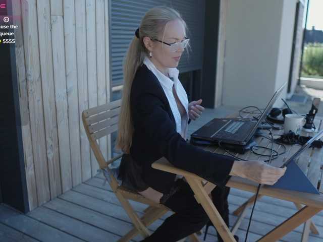 SunShineAnnaLove live cam on BongaCams