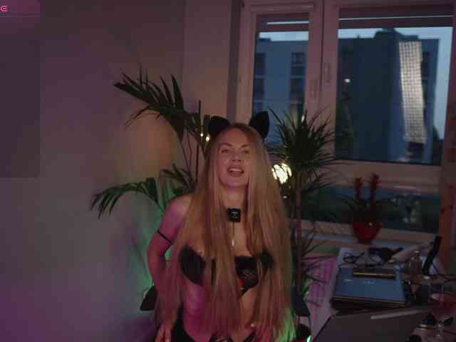 SunShineAnnaLove webcam