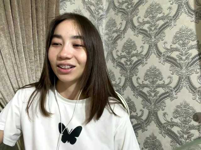 ClaudiaChouinard live cam on BongaCams
