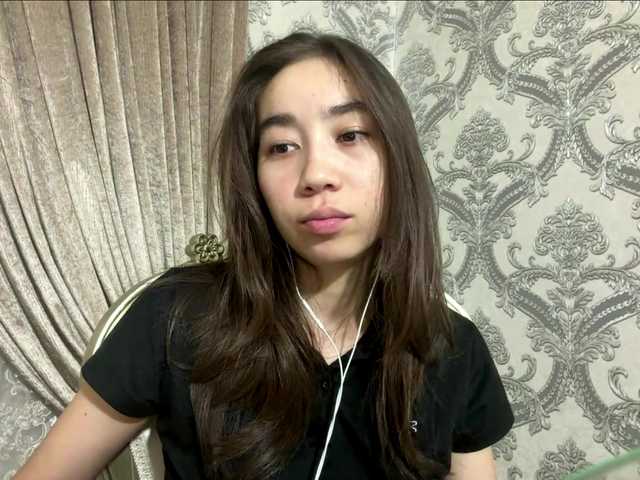 ClaudiaChouinard live cam on BongaCams