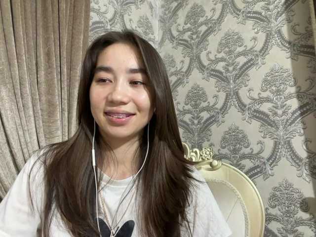 ClaudiaChouinard live cam on BongaCams