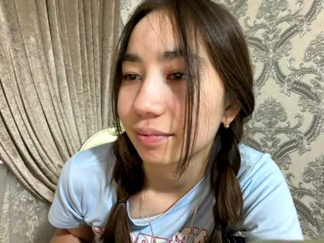 ClaudiaChouinard live cam on BongaCams