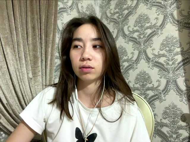 ClaudiaChouinard live cam on BongaCams