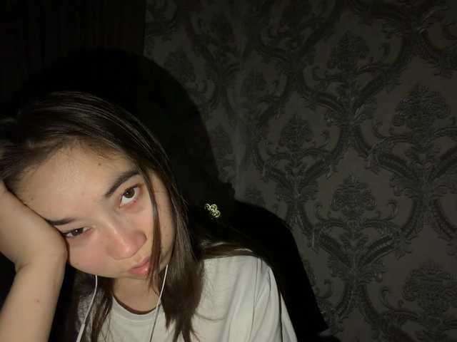 ClaudiaChouinard live cam on BongaCams