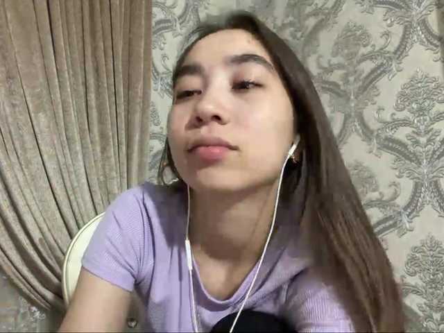 ClaudiaChouinard live cam on BongaCams