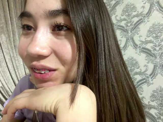 ClaudiaChouinard live cam on BongaCams