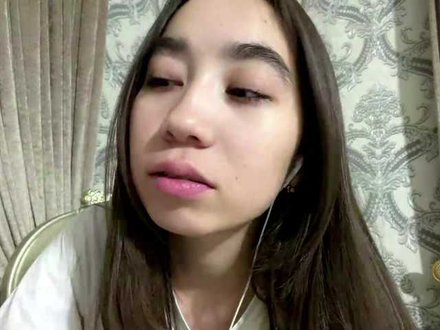 ClaudiaChouinard live cam on BongaCams