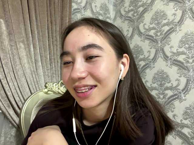 ClaudiaChouinard live cam on BongaCams