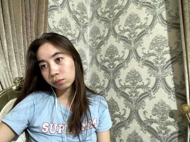 ClaudiaChouinard live cam on BongaCams