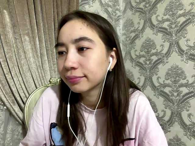 ClaudiaChouinard live cam on BongaCams