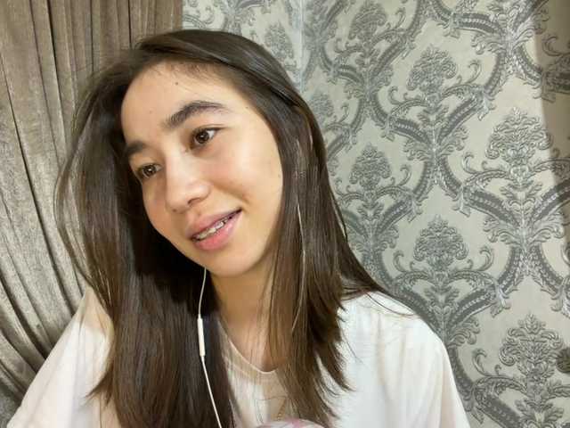 ClaudiaChouinard live cam on BongaCams
