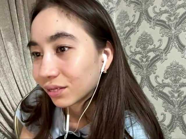ClaudiaChouinard live cam on BongaCams