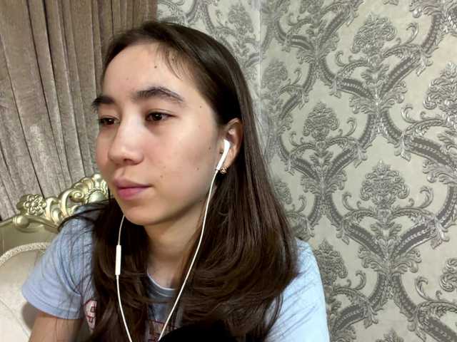 ClaudiaChouinard live cam on BongaCams