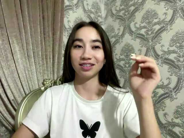 ClaudiaChouinard live cam on BongaCams