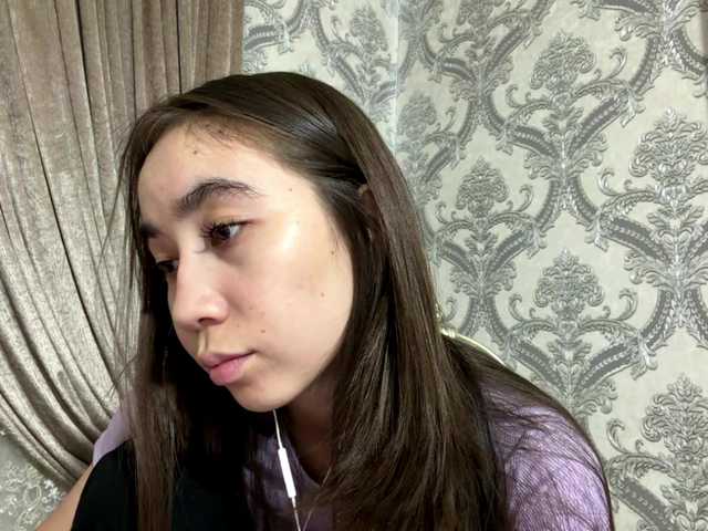 ClaudiaChouinard live cam on BongaCams
