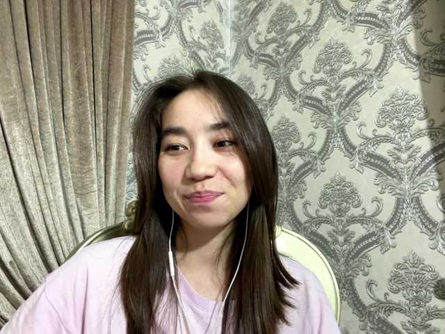ClaudiaChouinard live cam on BongaCams