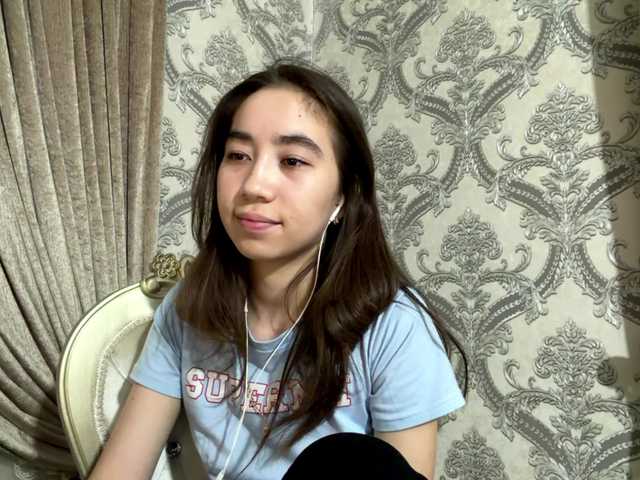 ClaudiaChouinard live cam on BongaCams