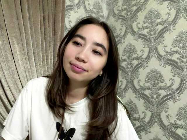 ClaudiaChouinard live cam on BongaCams