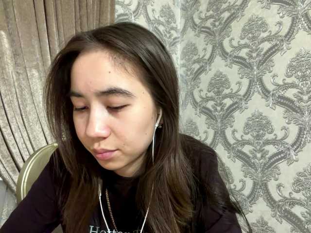 ClaudiaChouinard live cam on BongaCams