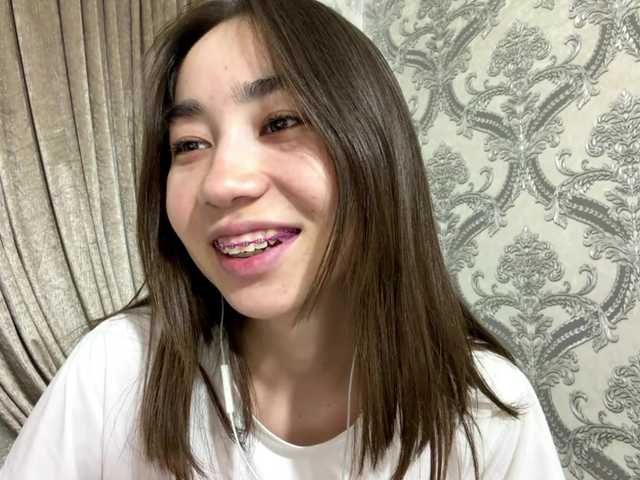 ClaudiaChouinard live cam on BongaCams