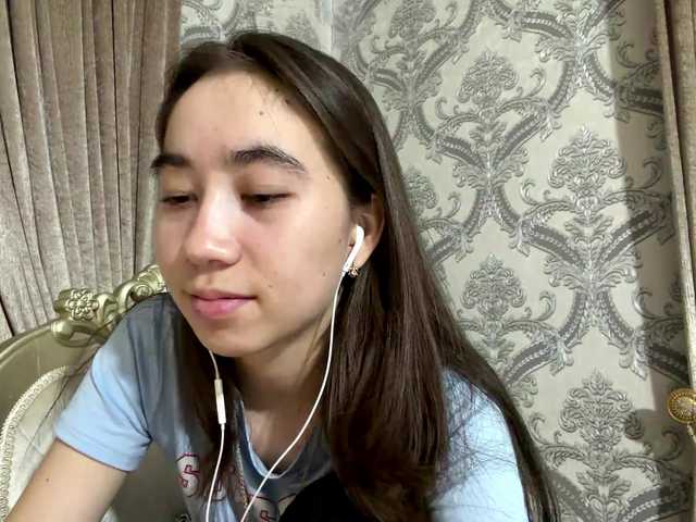ClaudiaChouinard live cam on BongaCams