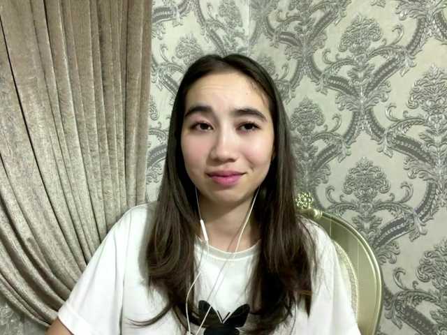 ClaudiaChouinard live cam on BongaCams