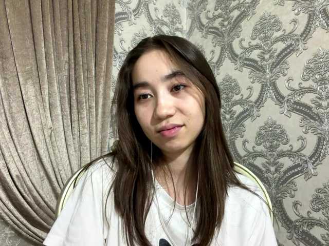 ClaudiaChouinard live cam on BongaCams