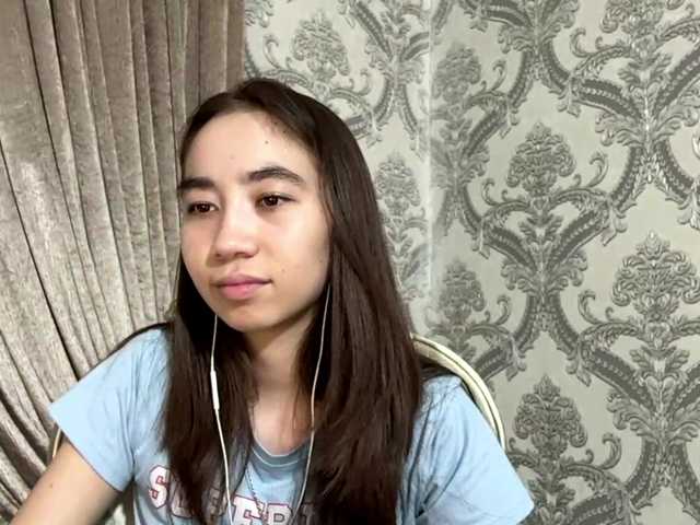 ClaudiaChouinard live webcam show