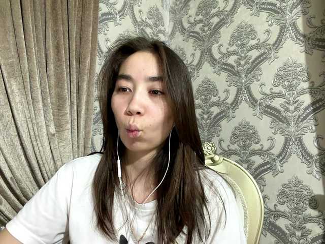 ClaudiaChouinard live cam on BongaCams