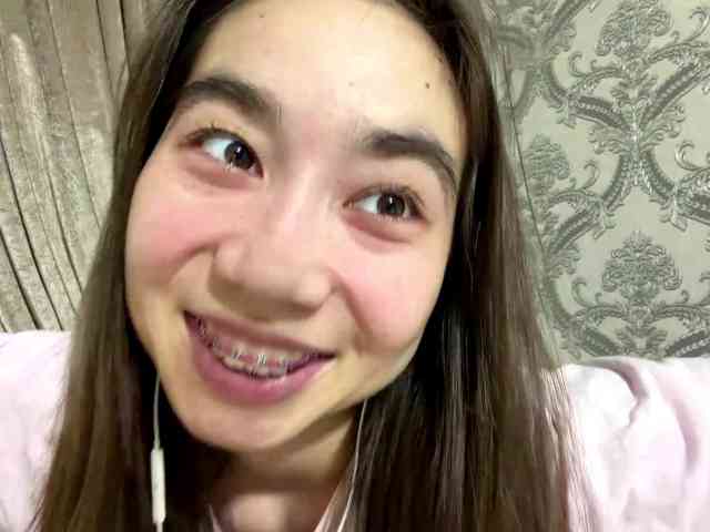 ClaudiaChouinard webcam