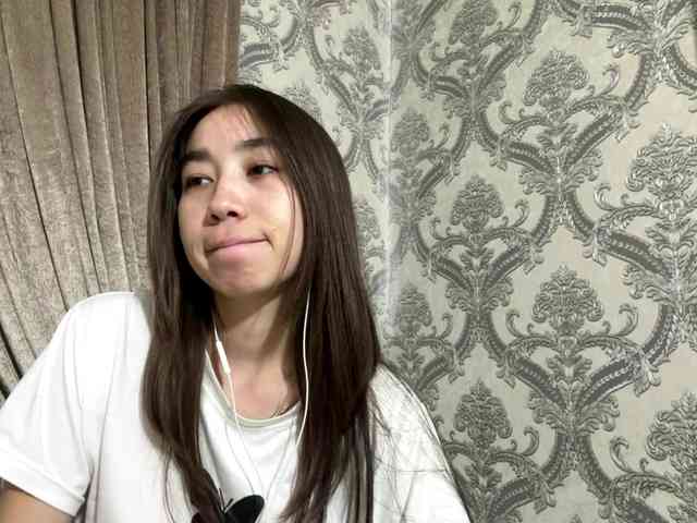 ClaudiaChouinard webcam