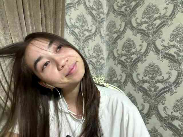 ClaudiaChouinard webcam