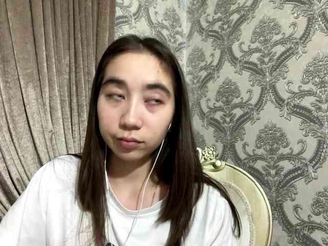ClaudiaChouinard webcam