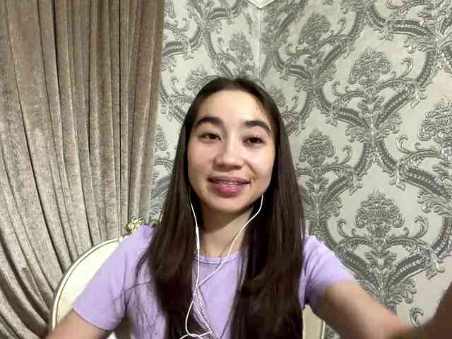 ClaudiaChouinard webcam