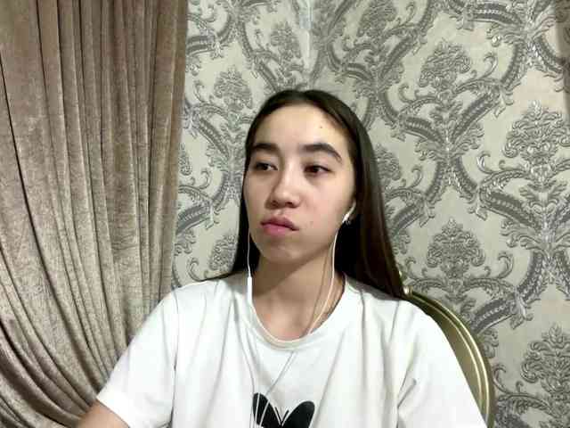 ClaudiaChouinard webcam