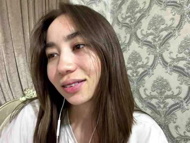 ClaudiaChouinard webcam